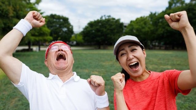 ホワイトエッセンスの新CMに出演しているのは誰？笑って、幸せに！水をかぶっても笑顔！-アイキャッチ