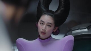 レバテックCM！宇宙人役の女優は誰？経歴やプロフィールまとめ