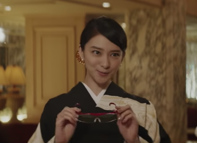 ハズキルーペCM女優を歴代でまとめ！なぜ大物揃い？製作費は？